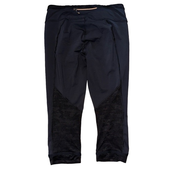 Lululemon Run For Days Crop in Black Luxtreme Women’s Size 6 - Picture 6 of 12